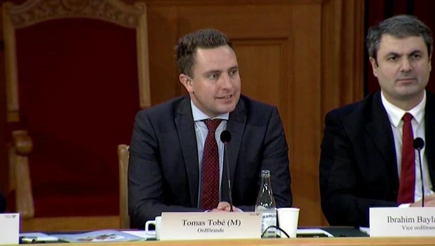 Stillbild från Öppen utfrågning, Öppen utfrågning om gymnasiereformen