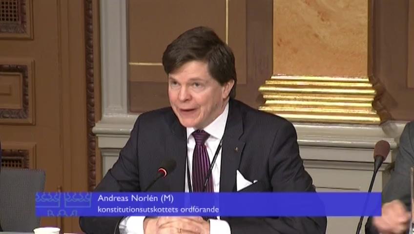 Stillbild från Öppen utfrågning, KU-utfrågning med kultur- och demokratiminister Alice Bah Kuhnke (MP)