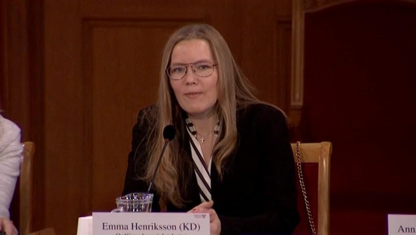 Stillbild från Öppen utfrågning, Öppen utfrågning om assistansersättningen