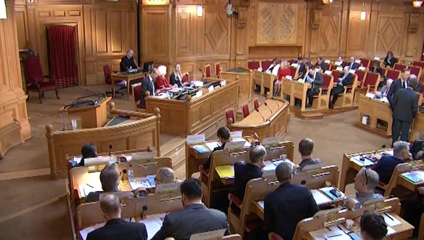 Stillbild från Öppen utfrågning, Öppen utfrågning om fossiloberoende drivmedel