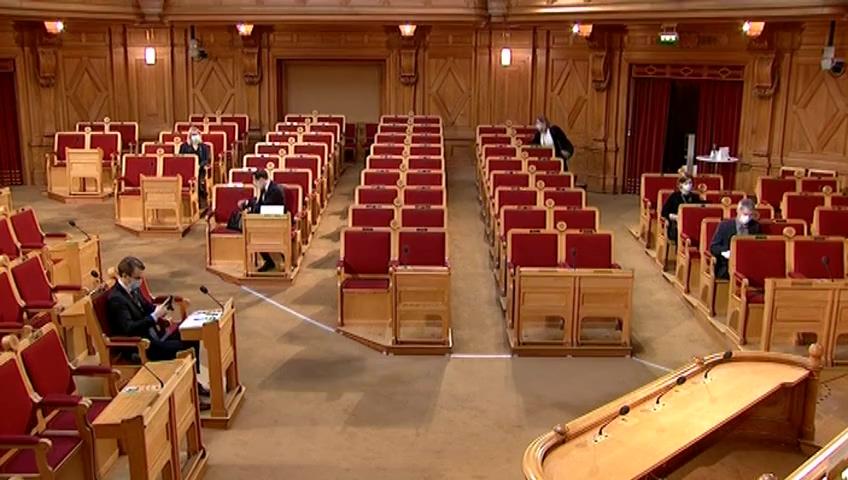 Stillbild från Öppen utfrågning, Öppen utfrågning om den aktuella penningpolitiken