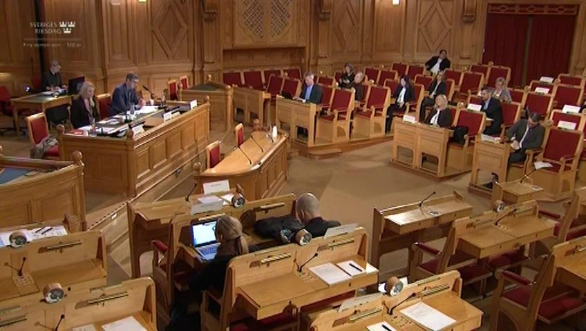 Stillbild från Öppen utfrågning, Öppen utfrågning om den aktuella penningpolitiken