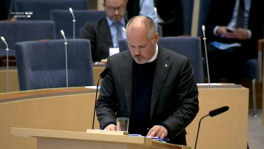 Stillbild från Interpellationsdebatt, Släktbaserade kriminella nätverk 