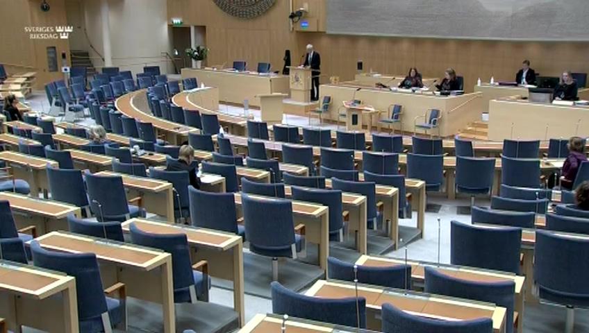 Stillbild från Debatt om förslag, Övervägande av vårdnadsöverflyttning, revidering av vårdplan för placerade barn och särskilda lämplighetskrav för offentliga biträden