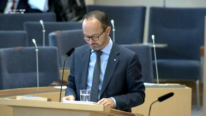 Stillbild från Interpellationsdebatt, Stärkt kollektivtrafik