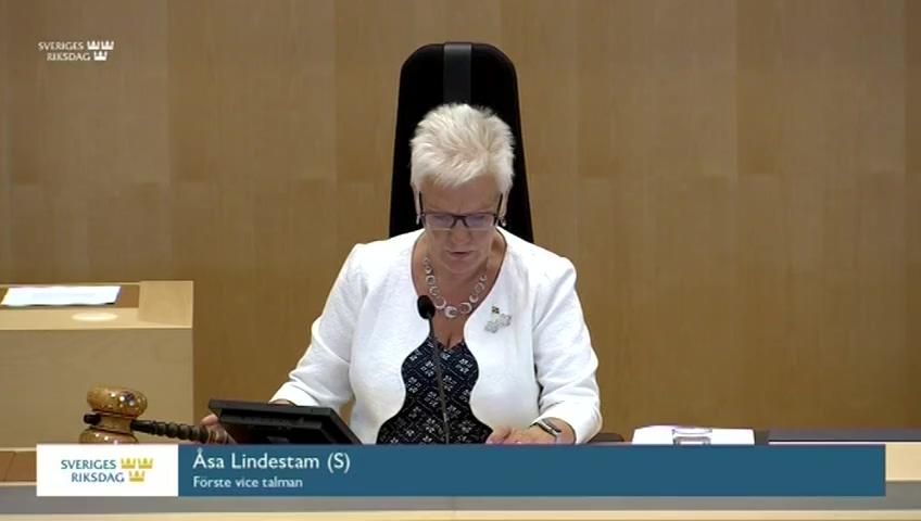 Stillbild från Debatt om förslag, Ändring av namn på nämnd och vissa rättelser