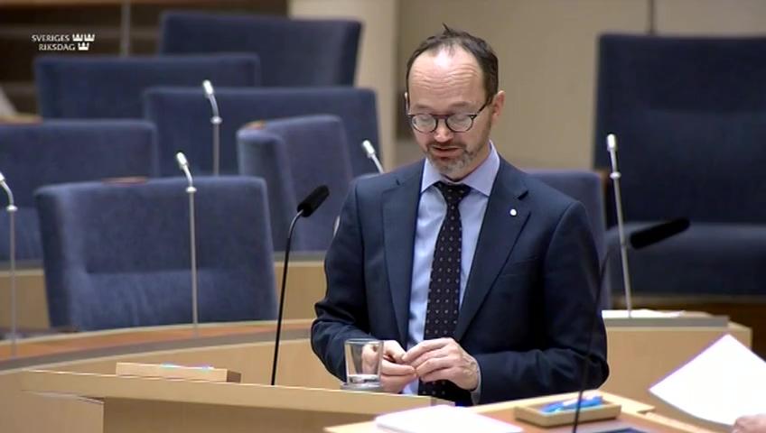 Stillbild från Interpellationsdebatt, Externa stationslägen