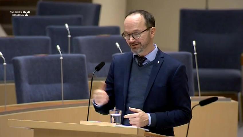 Stillbild från Interpellationsdebatt, Överflyttning av gods till järnväg och sjöfart