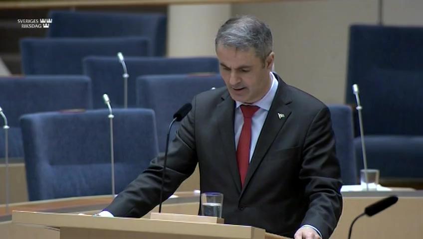 Stillbild från Interpellationsdebatt, Tillståndsprocesser