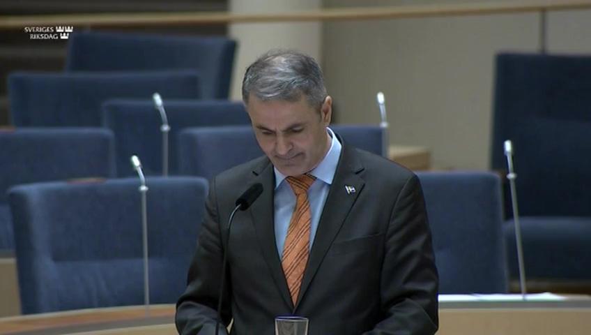 Stillbild från Interpellationsdebatt, Korttidspermittering och försenade utbetalningar