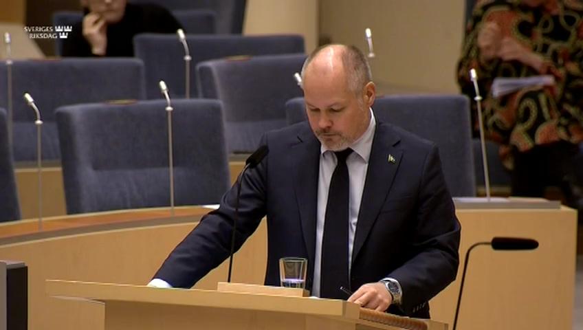 Stillbild från Interpellationsdebatt, Tortyr- och våldtäktsrån