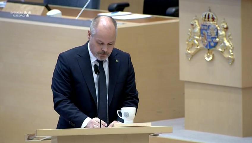 Stillbild från Interpellationsdebatt, En ny migrationslagstiftning