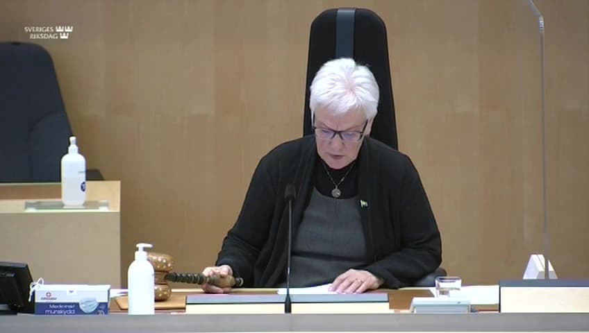 Stillbild från Beslut, Beslut