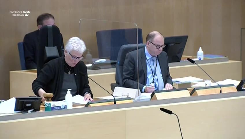 Stillbild från Beslut, Beslut
