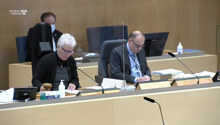 Stillbild från Beslut, Beslut
