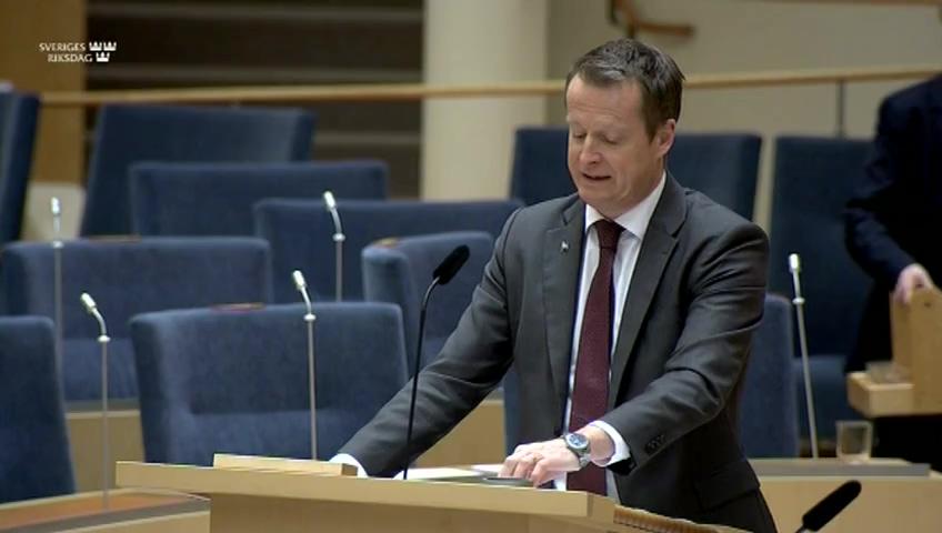 Stillbild från Interpellationsdebatt, Techjättarna och elnätet