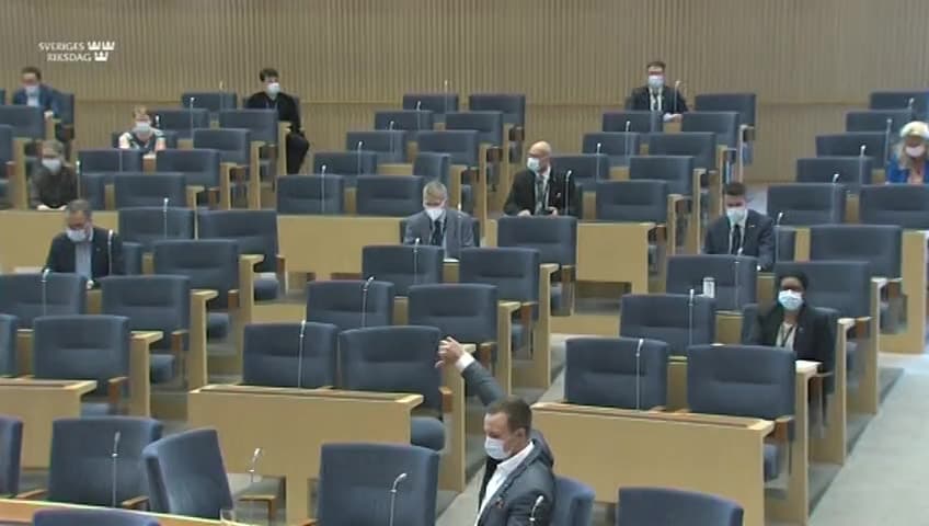Stillbild från Beslut, Beslut