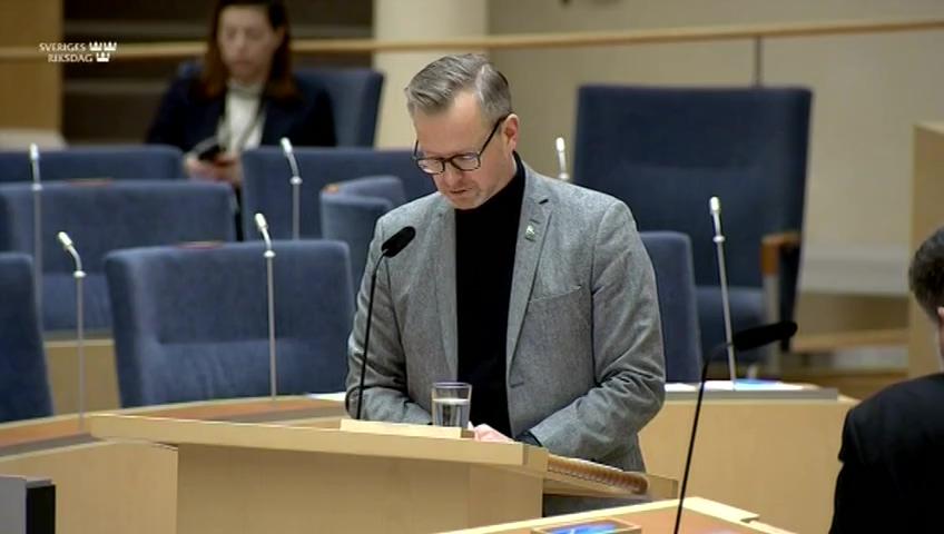 Stillbild från Interpellationsdebatt, Gränskontroll för test av covid-19