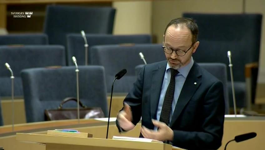 Stillbild från Interpellationsdebatt, Anpassningar i färdtjänstlagen