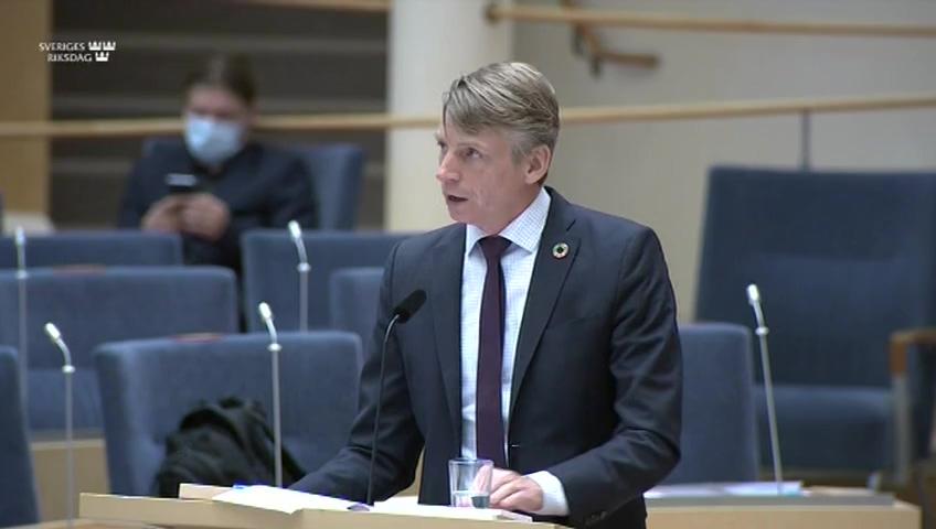 Stillbild från Interpellationsdebatt, Likvärdig bedömning och tillsyn av impregnerat trä