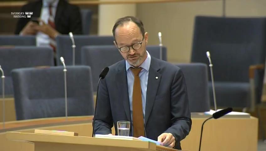 Stillbild från Interpellationsdebatt, Bristen på rastplatser för yrkesförare