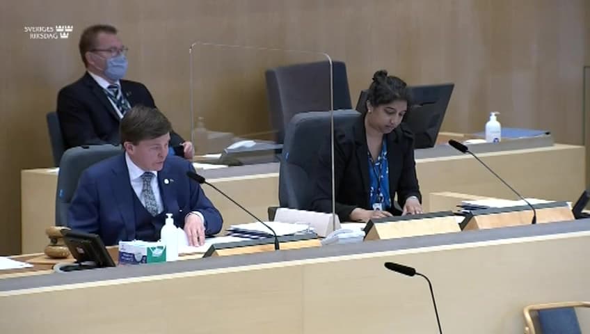 Stillbild från Beslut, Beslut