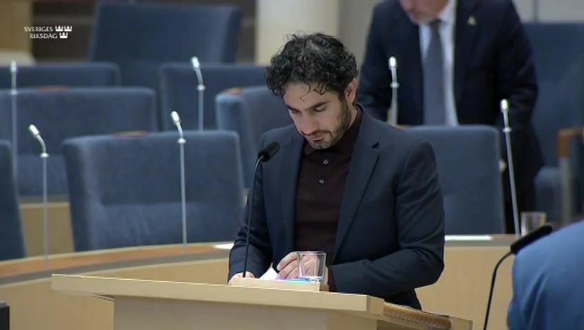 Stillbild från Interpellationsdebatt, Försäkringskassans arbete med omvårdnadsbidraget