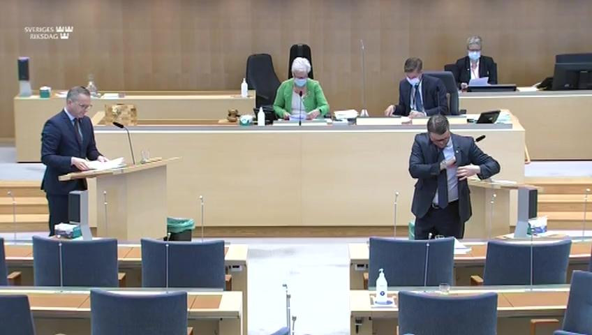 Stillbild från Interpellationsdebatt, Hanteringen av elbilsbränder
