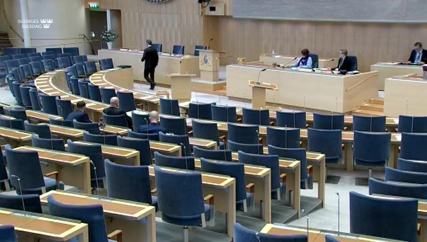 Stillbild från Interpellationsdebatt, Tillståndsprocesser