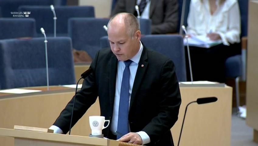 Stillbild från Interpellationsdebatt, Vårdnadsutredningen