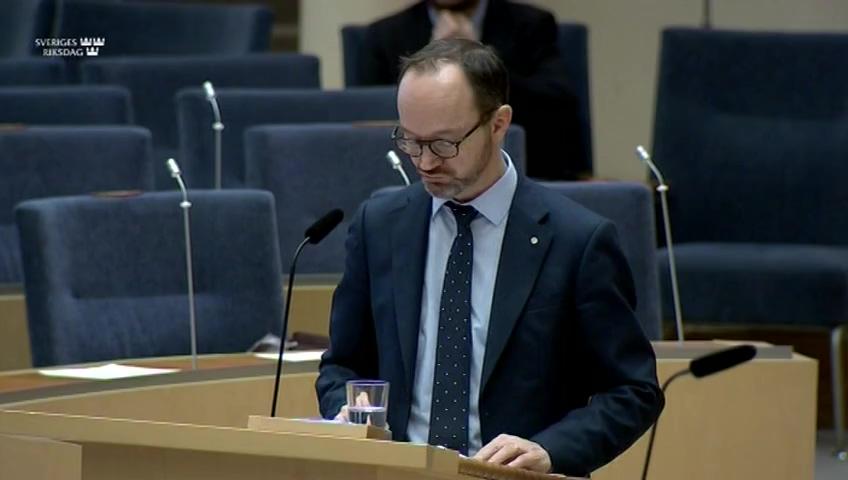 Stillbild från Interpellationsdebatt, Åtgärder för att begränsa svarttaxi