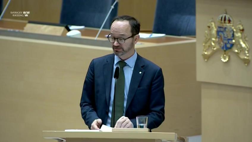 Stillbild från Interpellationsdebatt, Bristfälligt vinterunderhåll på våra vägar