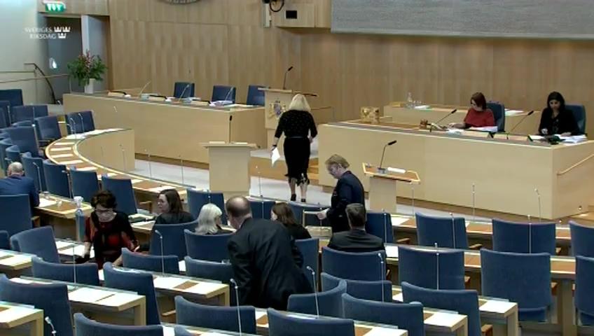 Stillbild från Debatt om förslag, Utgiftsområde 10 Ekonomisk trygghet vid sjukdom och funktionsnedsättning