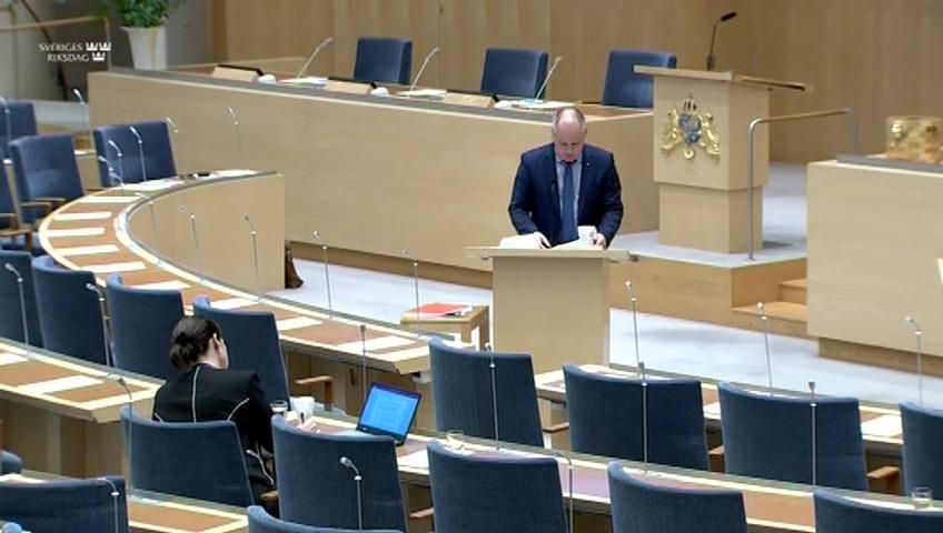 Stillbild från Interpellationsdebatt, Tjänstemannastatus för all blåljuspersonal