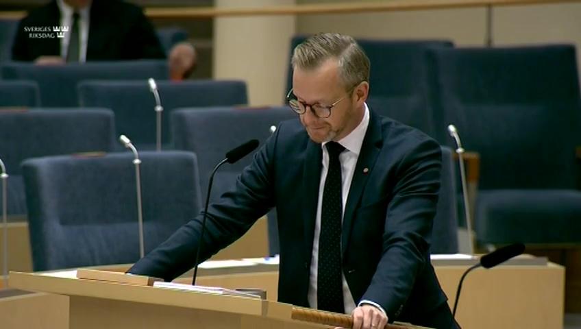 Stillbild från Interpellationsdebatt, Diplomatiska garantier