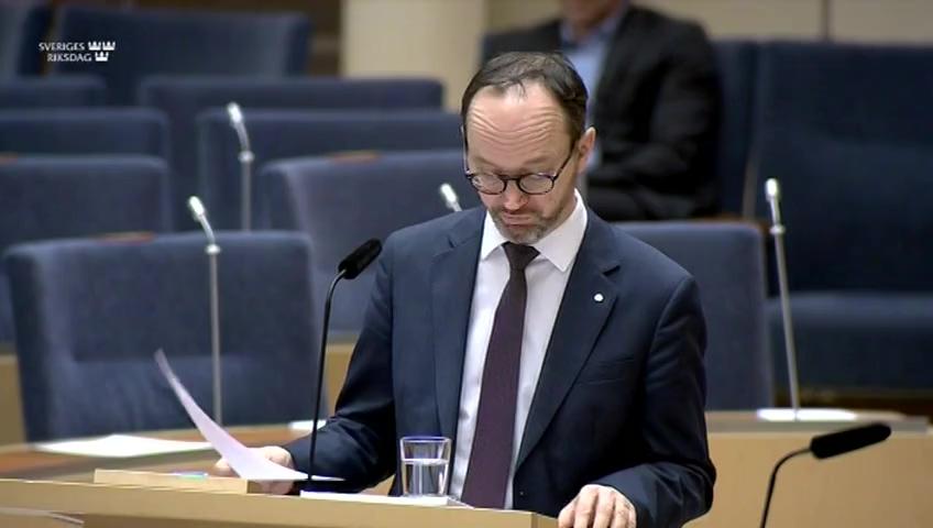 Stillbild från Interpellationsdebatt, Rätt att cykla mot enkelriktat