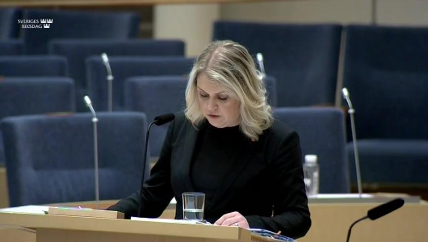 Stillbild från Interpellationsdebatt, Skadereduktionsperspektiv på tobaksområdet