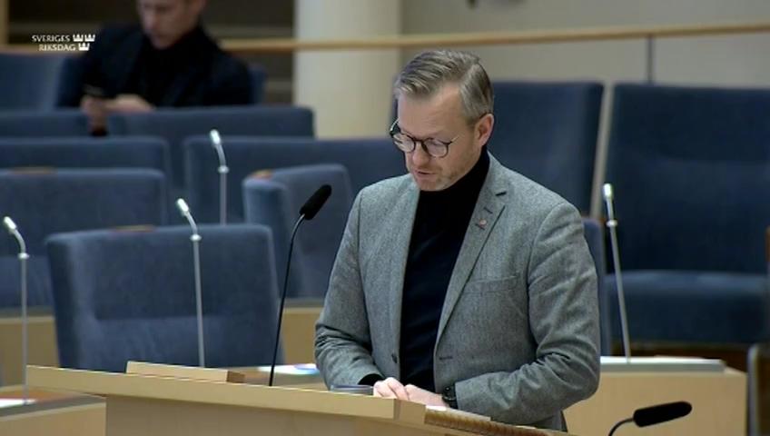 Stillbild från Interpellationsdebatt, Behovet av polisiära resurser på vägarna 