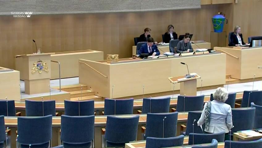 Stillbild från Debatt om förslag, Genomförande av ändringar i yrkesförardirektivet