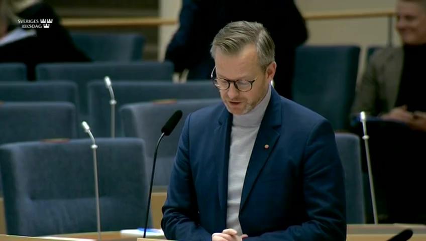 Stillbild från Interpellationsdebatt, Höjda kursavgifter för ordningsvakter 