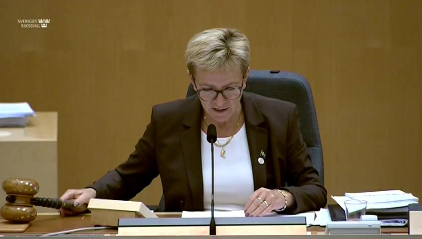 Stillbild från Debatt om förslag, Förlängda möjligheter för migrations-domstolarna att överlämna mål