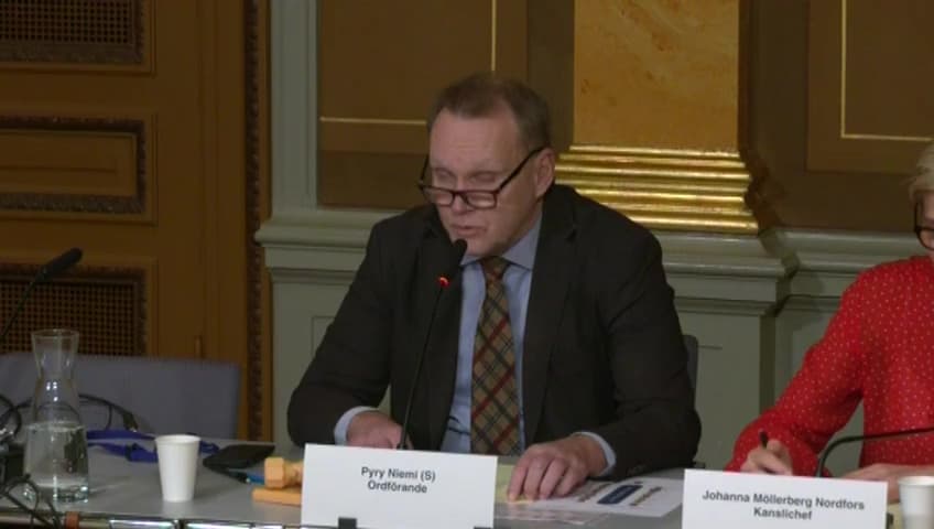 Stillbild från Öppet sammanträde, Öppet sammanträde i EU-nämnden