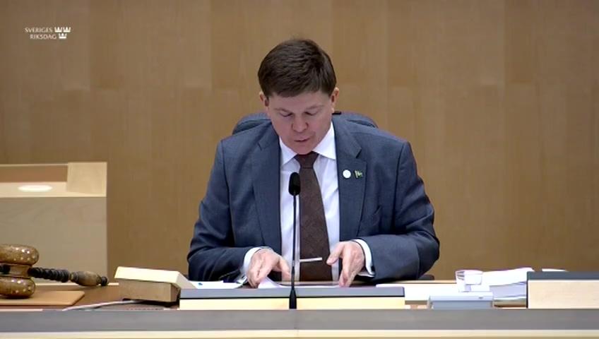 Stillbild från Debatt om förslag, Rätt till utbildning i förskoleklass för barn till beskickningsmedlemmar från tredjeland