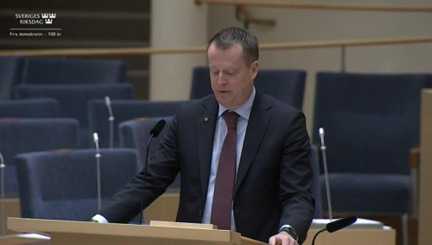 Stillbild från Interpellationsdebatt, Elitsatsningar