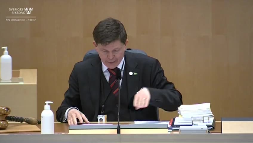 Stillbild från Beslut, Beslut