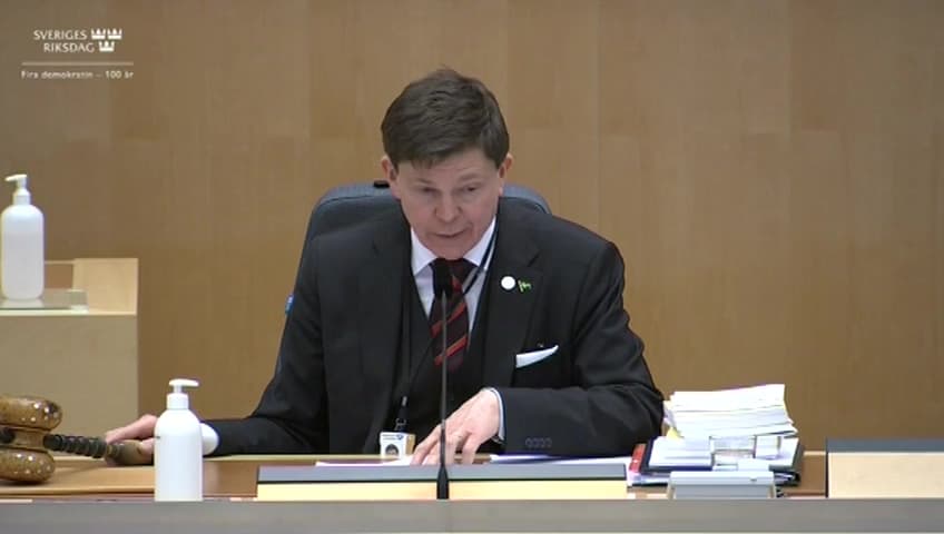 Stillbild från Beslut, Beslut