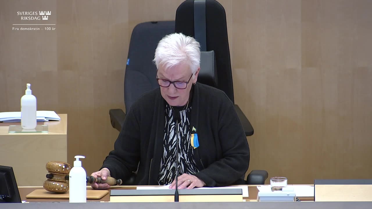 Stillbild från Beslut, Beslut