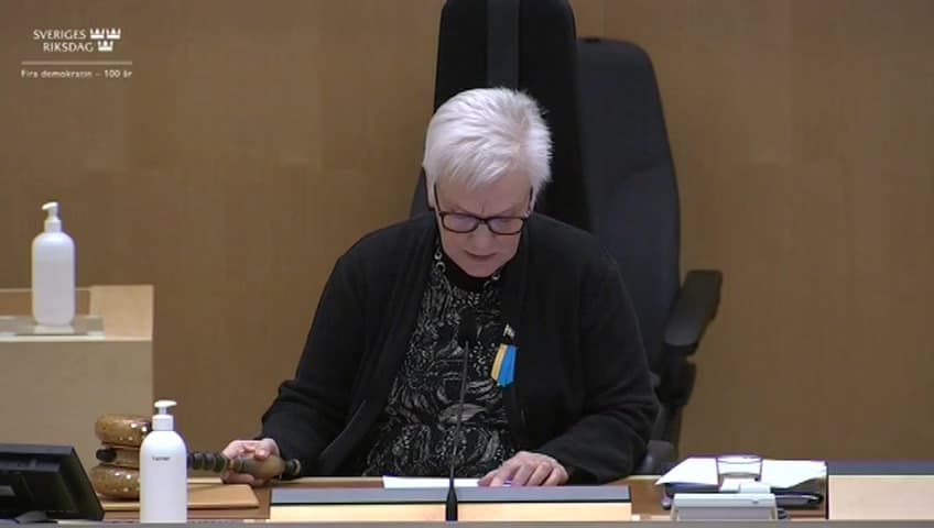 Stillbild från Beslut, Beslut