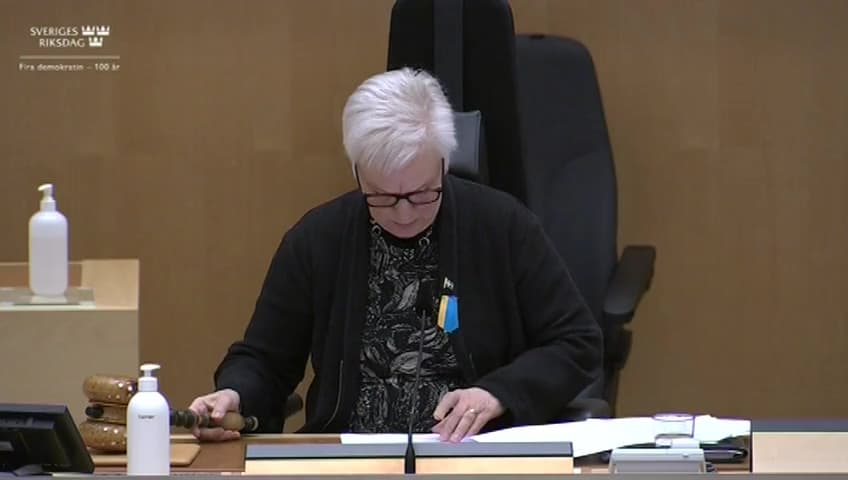 Stillbild från Beslut, Beslut