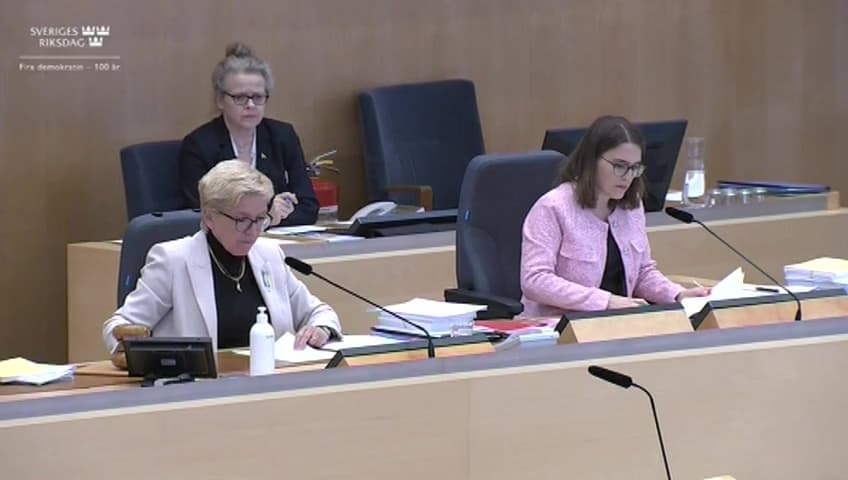 Stillbild från Beslut, Beslut